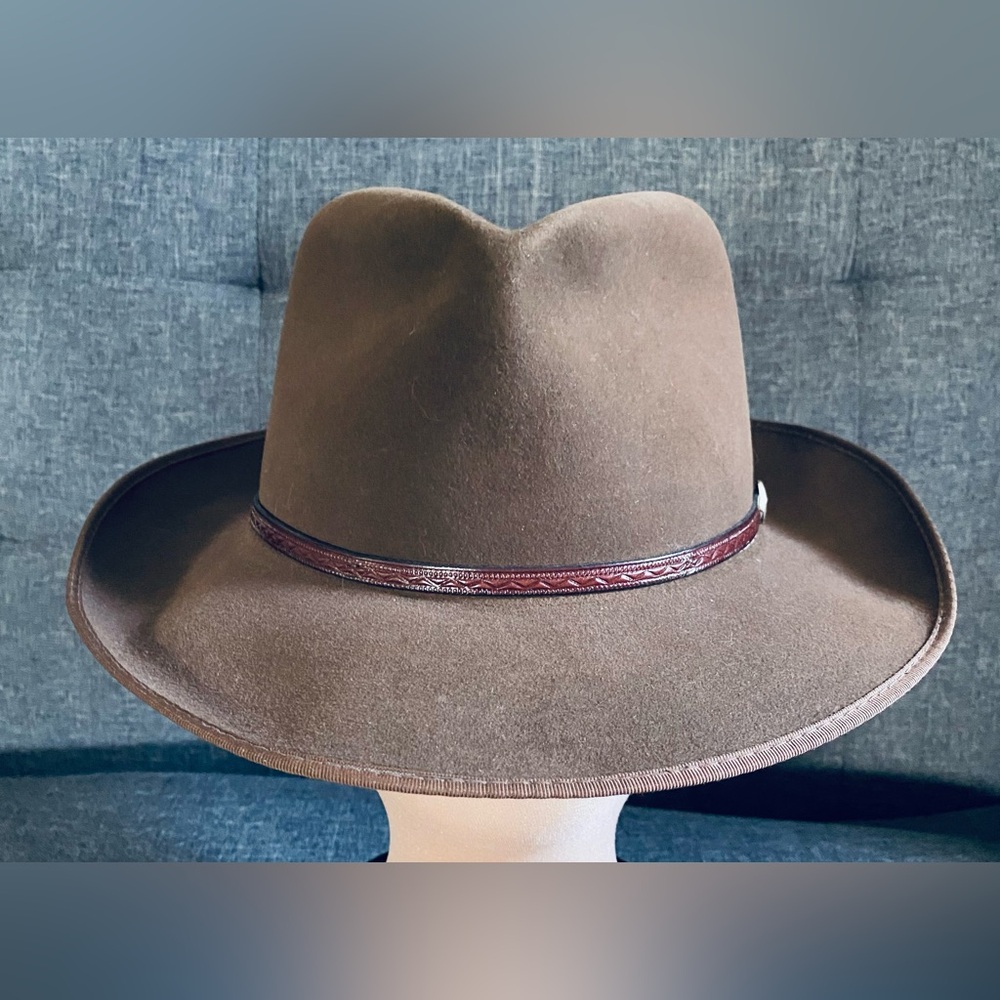 NWOB Stetson Roadster Unisex Fur Felt Vintage Fedora Hat with Gold Accent